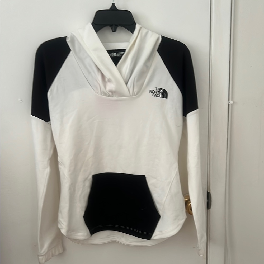 NWT Women's North Face Black/White Hoodie